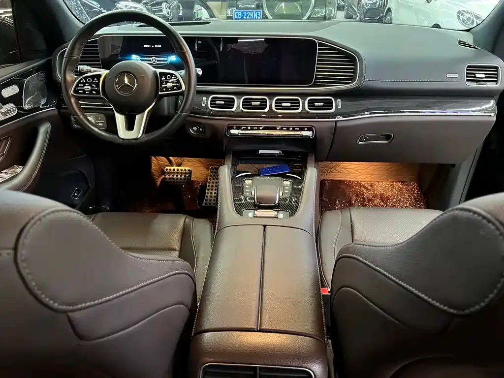 Mercedes-Benz GLS — фото 7
