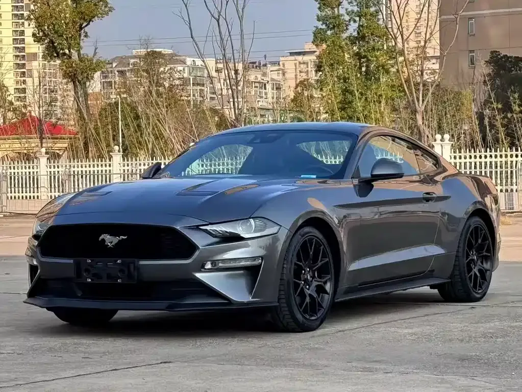 Ford Mustang — фото 9