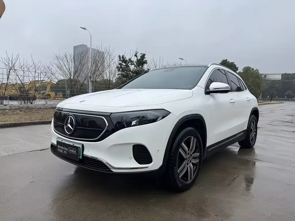 Mercedes-Benz EQA — фото 1