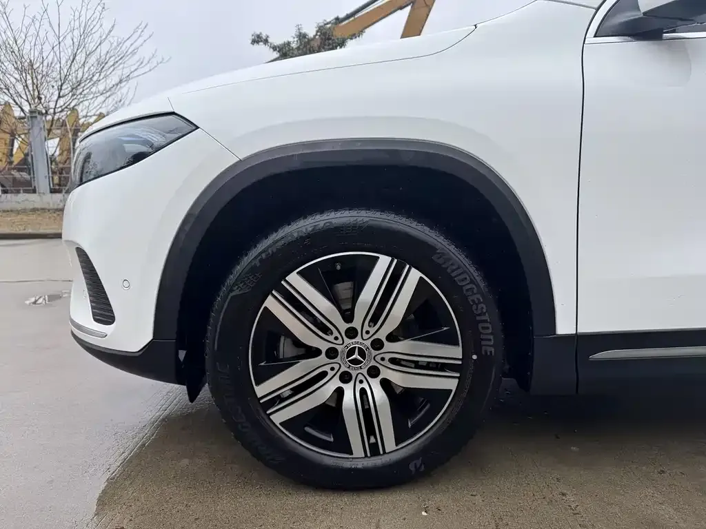 Mercedes-Benz EQA — фото 4