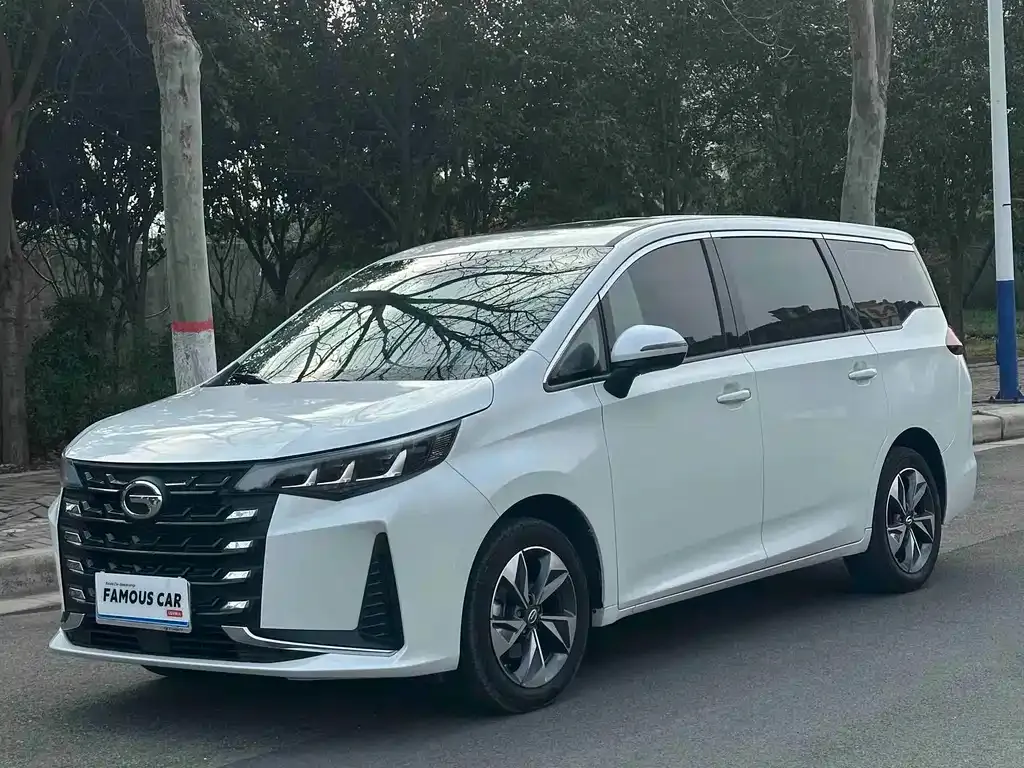 GAC Motor Trumpchi M6 — фото 1