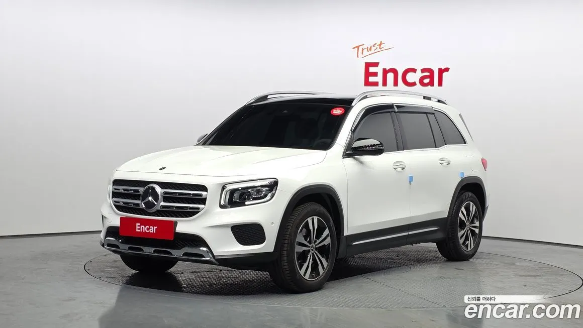 Mercedes-Benz GLB-Class — фото 1