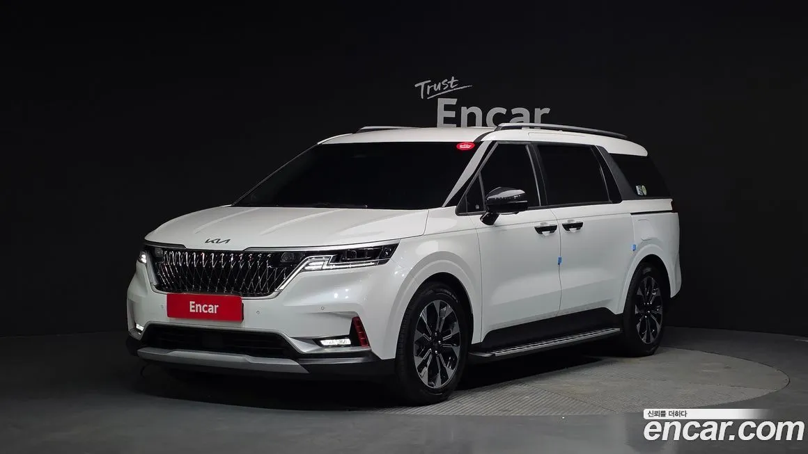 Kia Carnival — фото 1