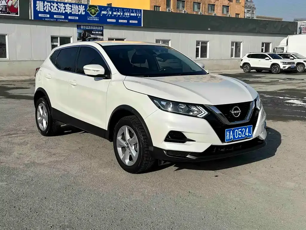 Nissan Qashqai — фото 7