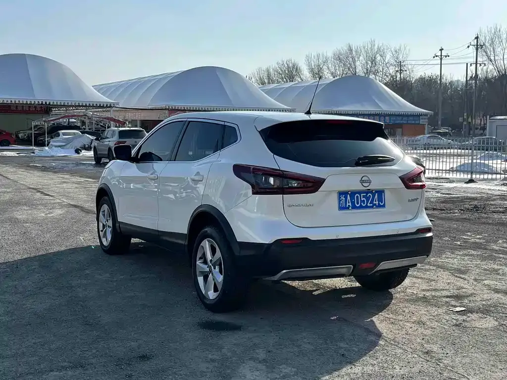 Nissan Qashqai — фото 5