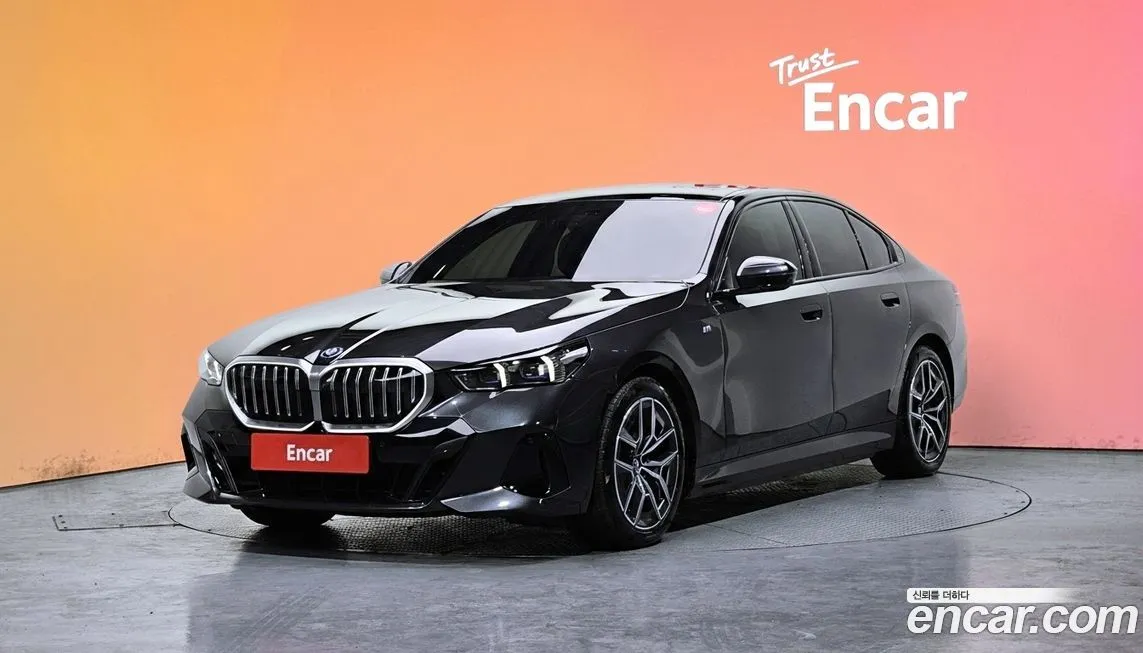 BMW i5 — фото 1