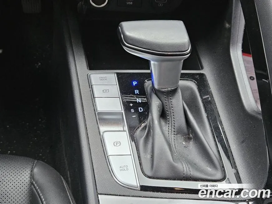Hyundai AVANTE — фото 3