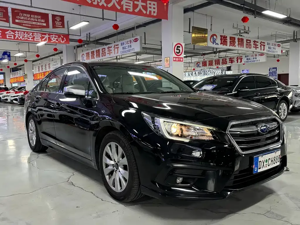 Subaru Legacy — фото 8
