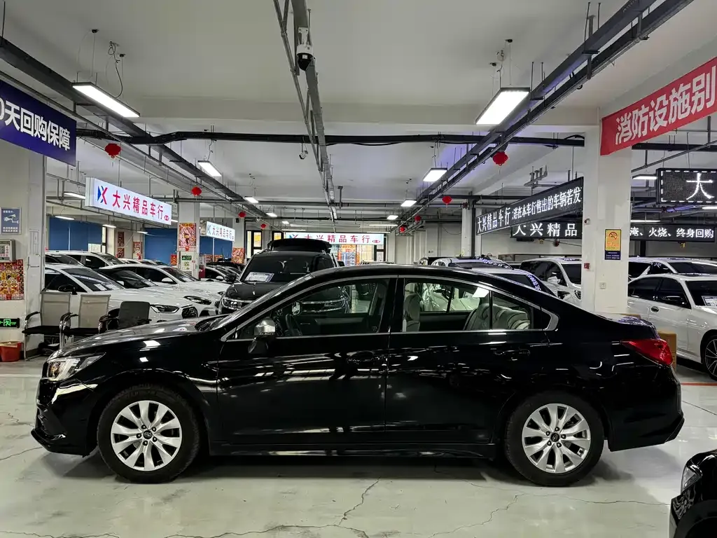 Subaru Legacy — фото 6