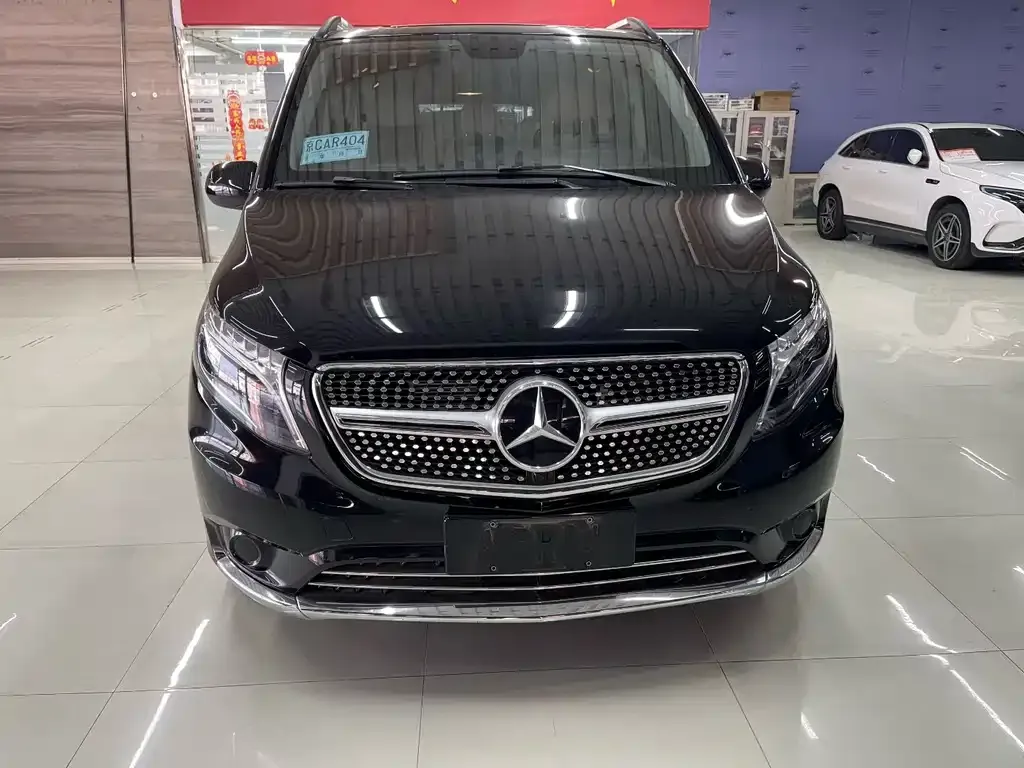 Mercedes-Benz Vito — фото 1