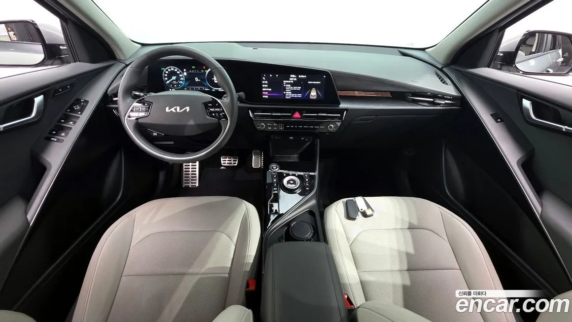 Kia Niro — фото 7