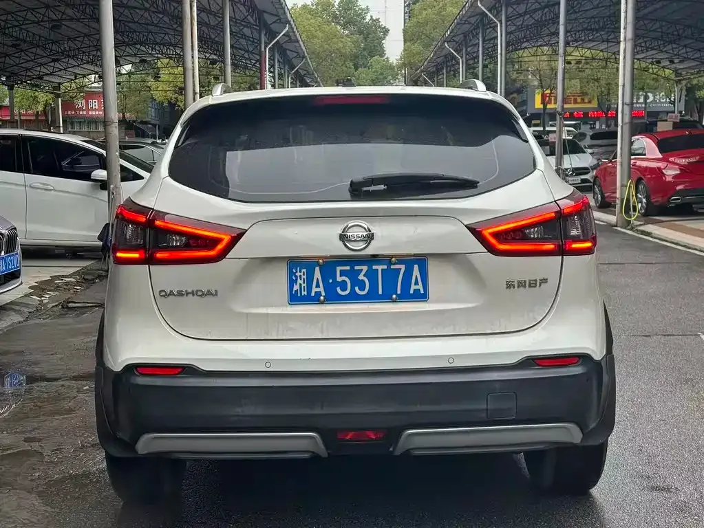 Nissan Qashqai — фото 9