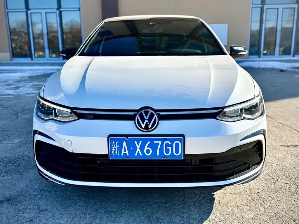 Volkswagen Golf — фото 8