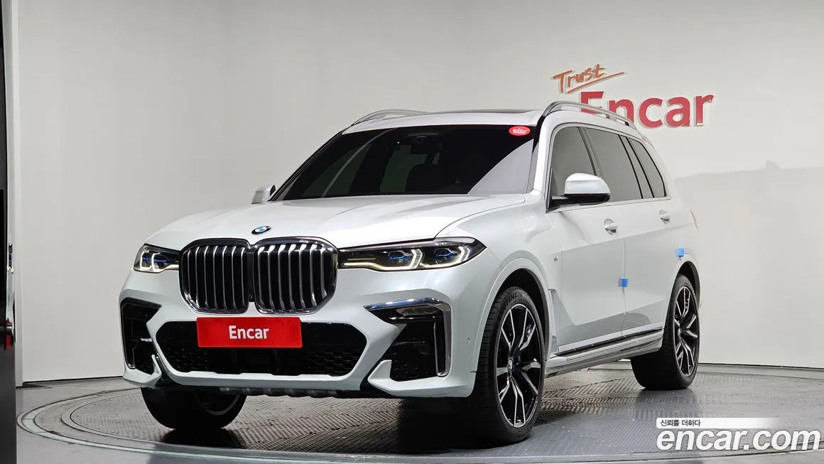 BMW X7 — фото 1