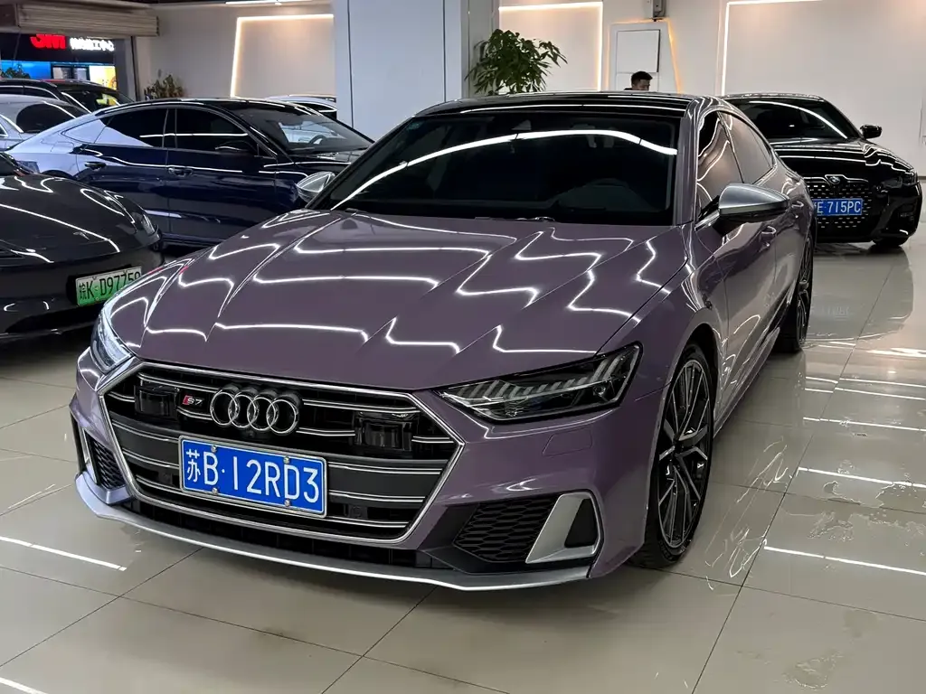 Audi S7 — фото 1