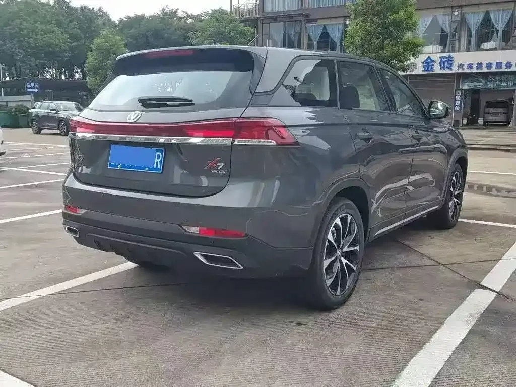 Changan X7 PLUS — фото 10