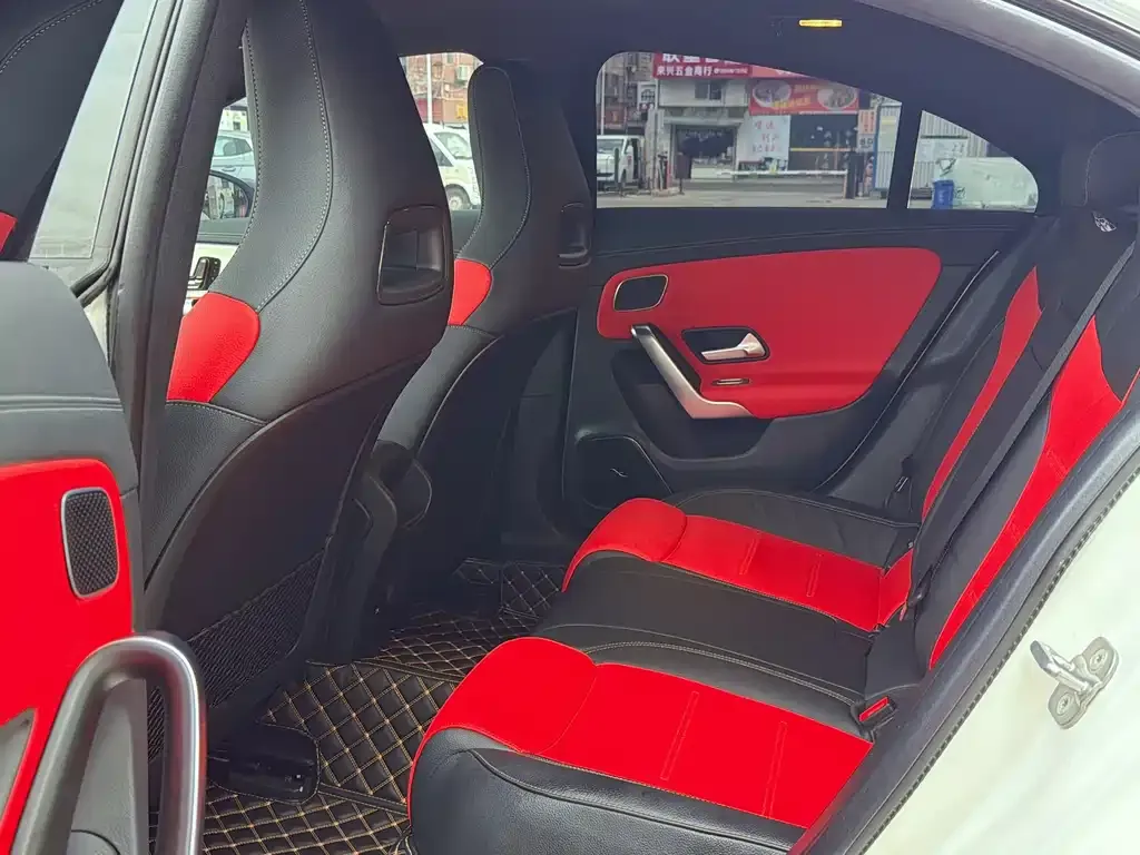 Mercedes-Benz CLA AMG — фото 4