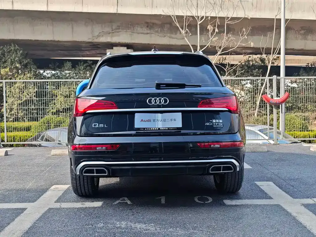 Audi Q5L — фото 3