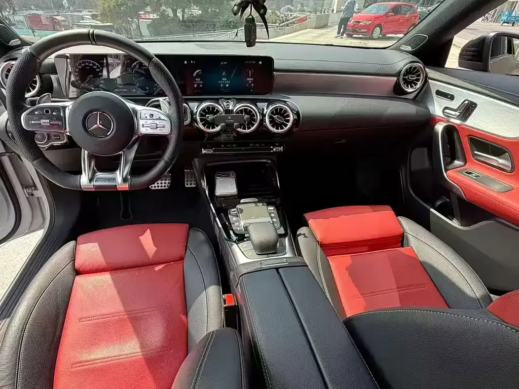 Mercedes-Benz CLA AMG — фото 2