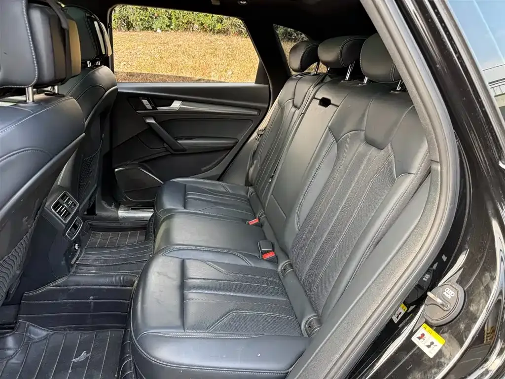 Audi Q5L — фото 4