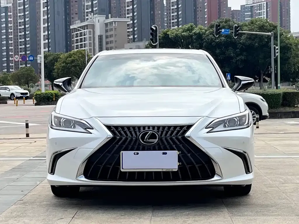 Lexus ES — фото 2