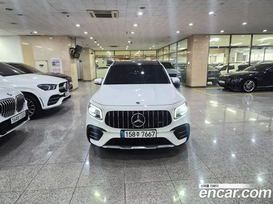 Mercedes-Benz GLB-Class — фото 1