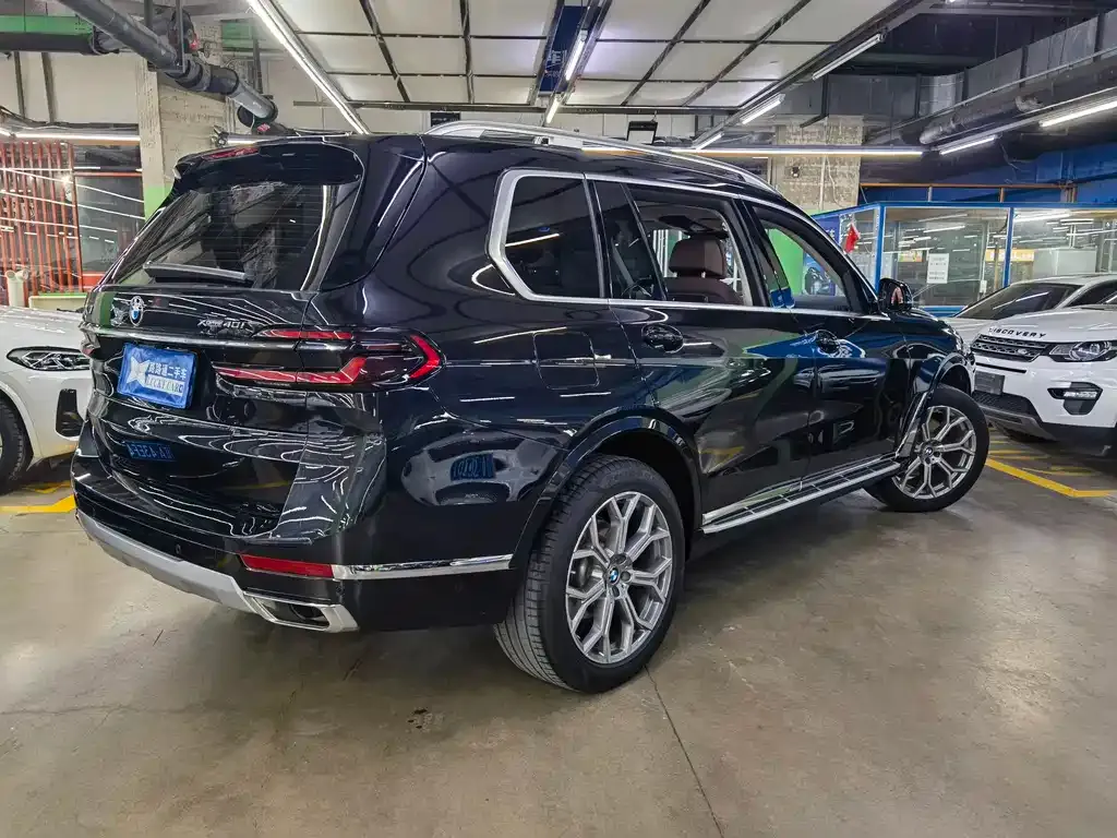 BMW X7 — фото 5