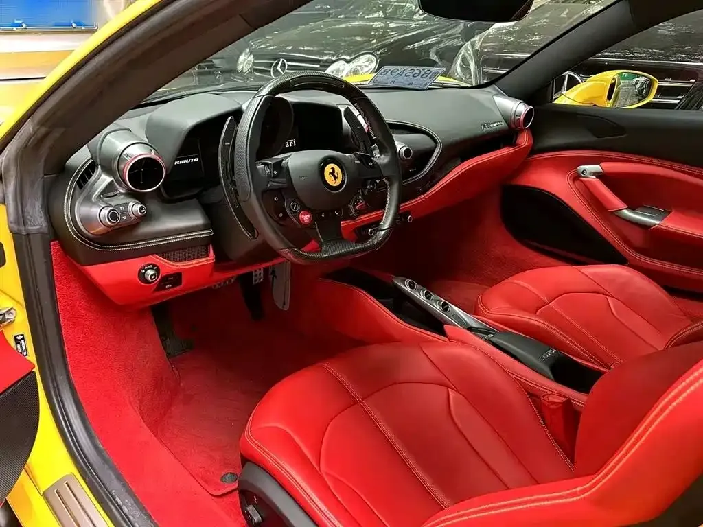 Ferrari F8 — фото 2