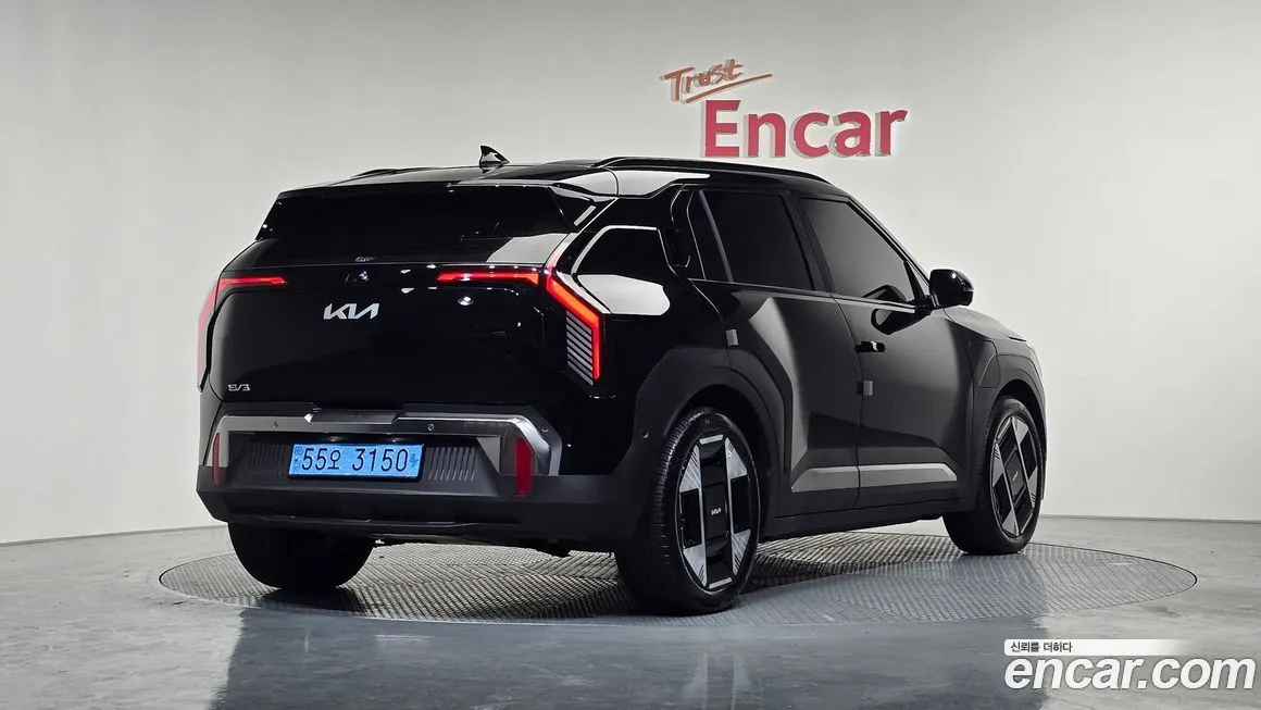 Kia EV3 — фото 4