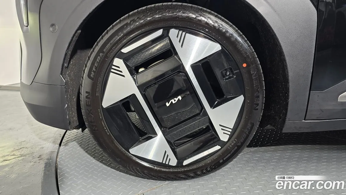 Kia EV3 — фото 6