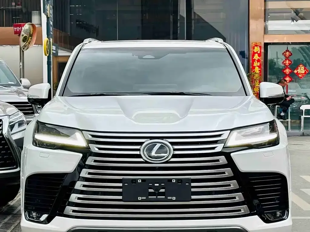 Lexus LX — фото 2