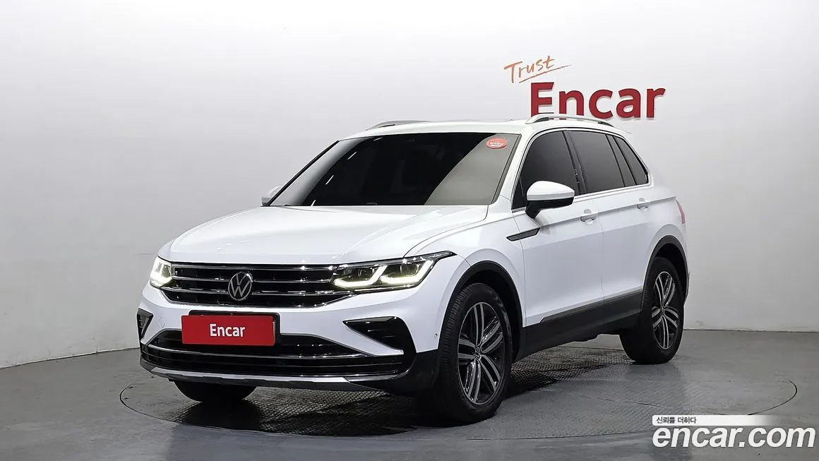 Volkswagen Tiguan — фото 1