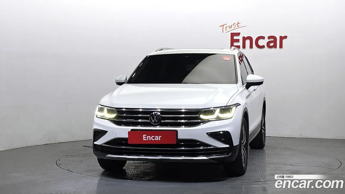 Volkswagen Tiguan — фото 2