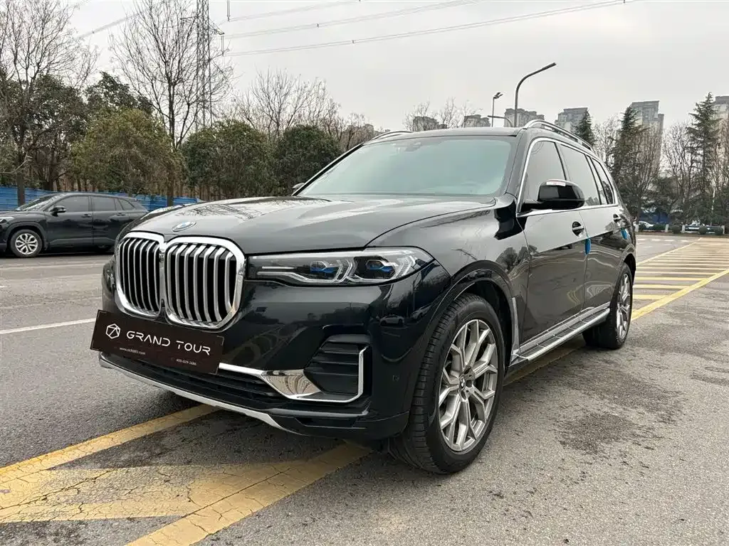 BMW X7 — фото 1