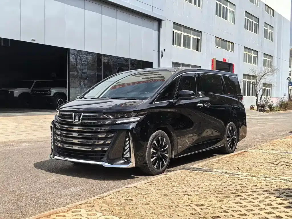 Toyota Vellfire — фото 6