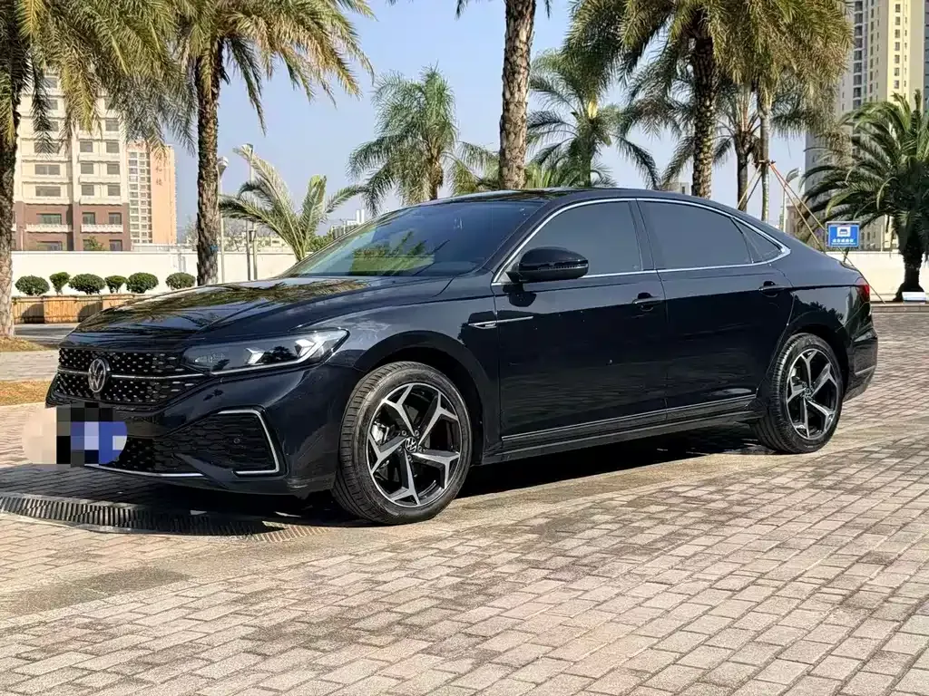Volkswagen Passat — фото 6