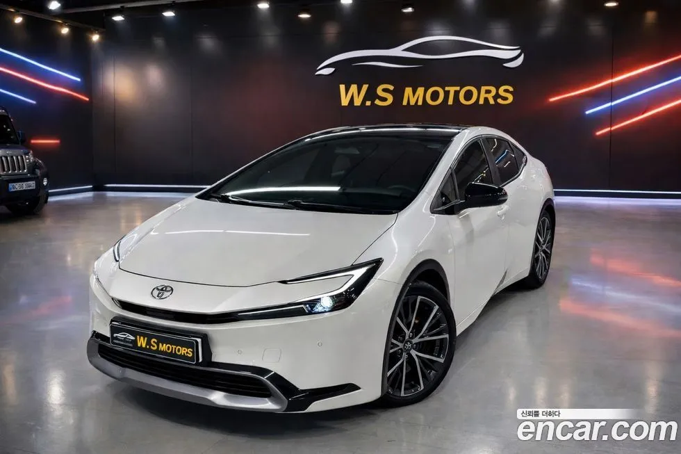 Toyota Prius — фото 1