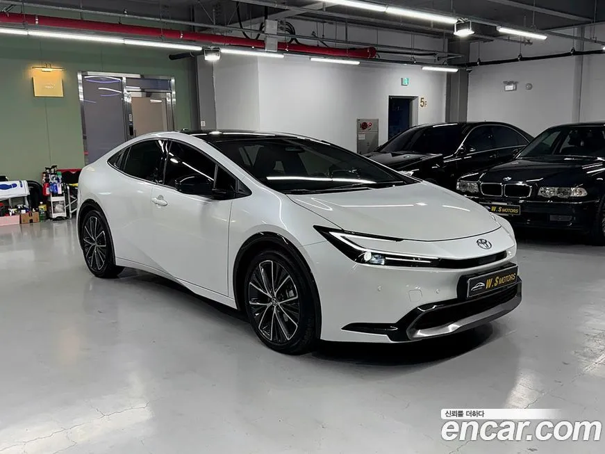 Toyota Prius — фото 10