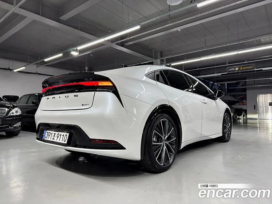 Toyota Prius — фото 8