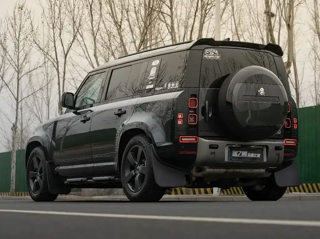 Land Rover Defender — фото 8