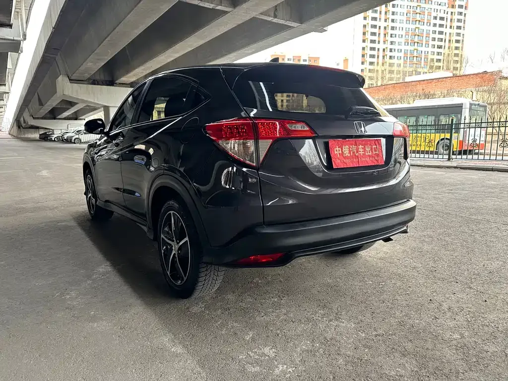 Honda Vezel — фото 10