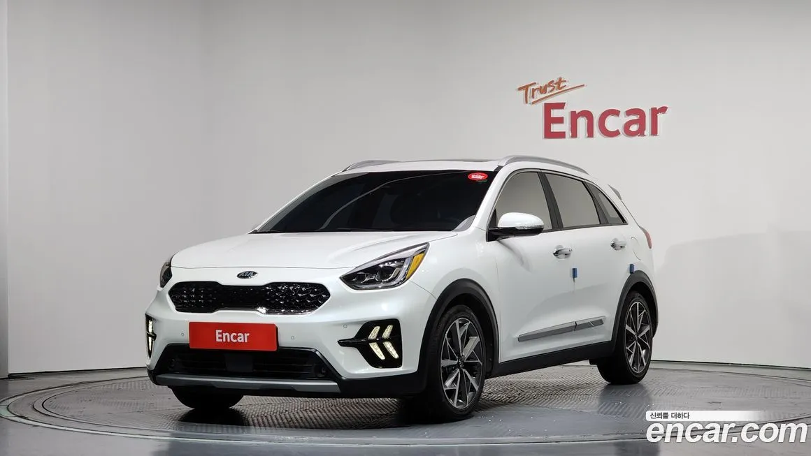 Kia Niro — фото 1