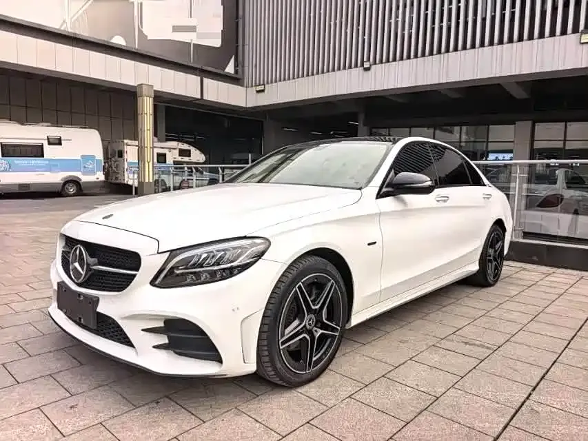 Mercedes-Benz C-Class — фото 1