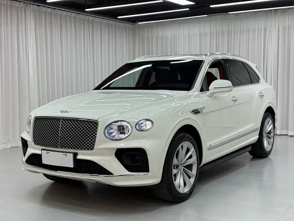Bentley Bentayga — фото 1