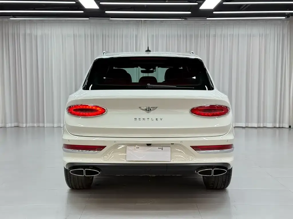 Bentley Bentayga — фото 9