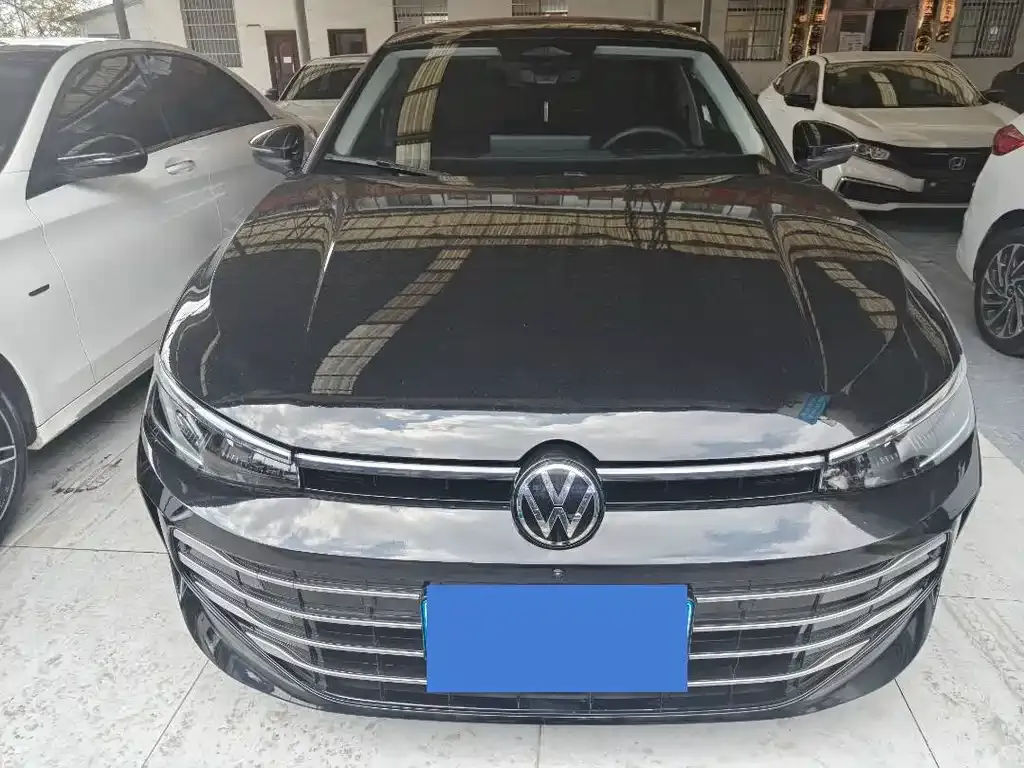 Volkswagen Passat — фото 10