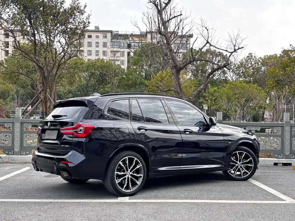 BMW X3 — фото 8