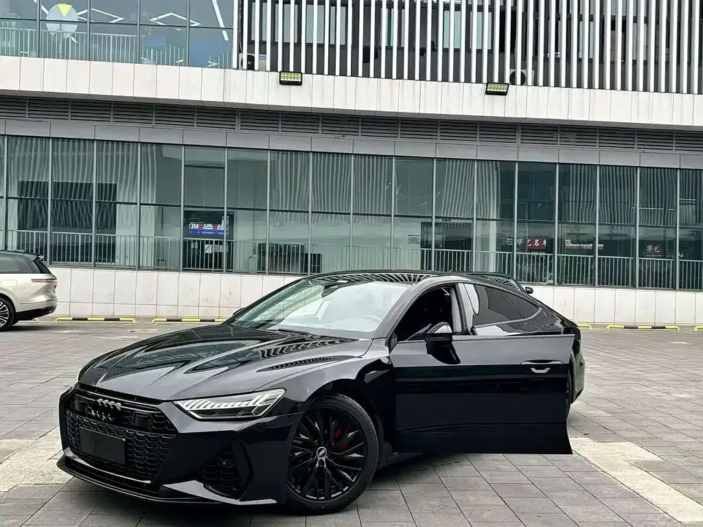 Audi A7 — фото 1