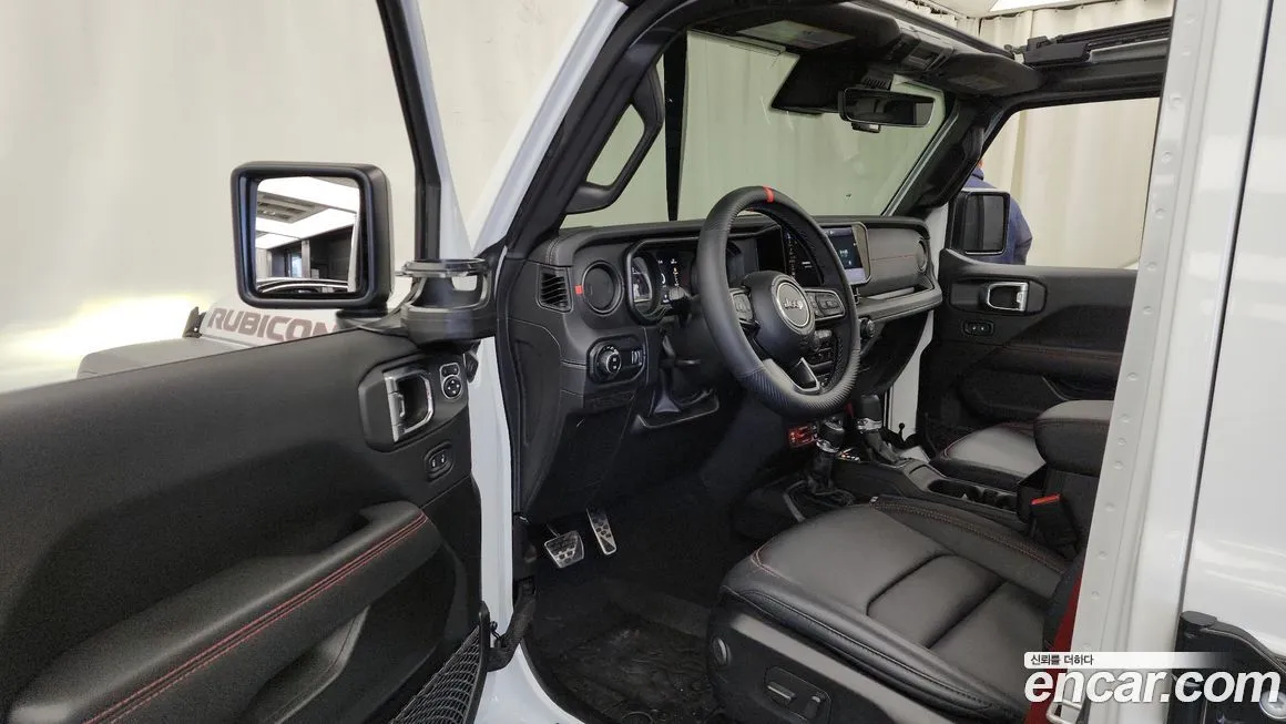 Jeep Wrangler — фото 8