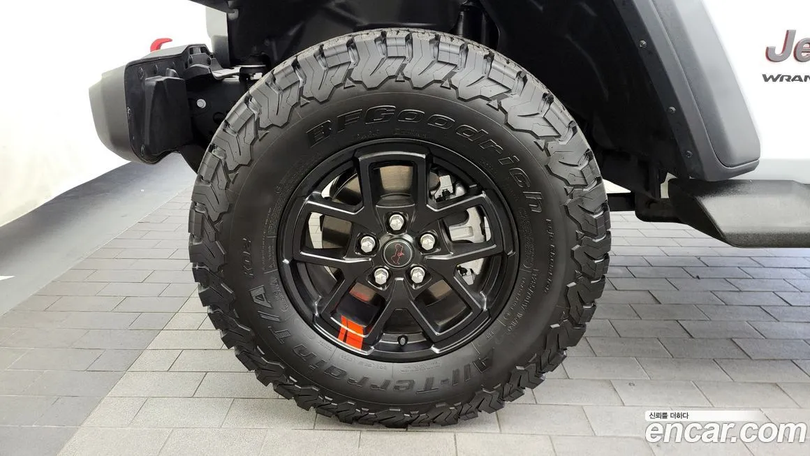 Jeep Wrangler — фото 6